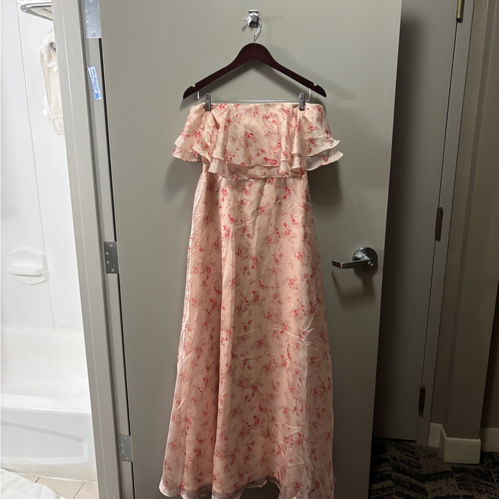 Lulu's Floral Strapless Dress — Never Worn